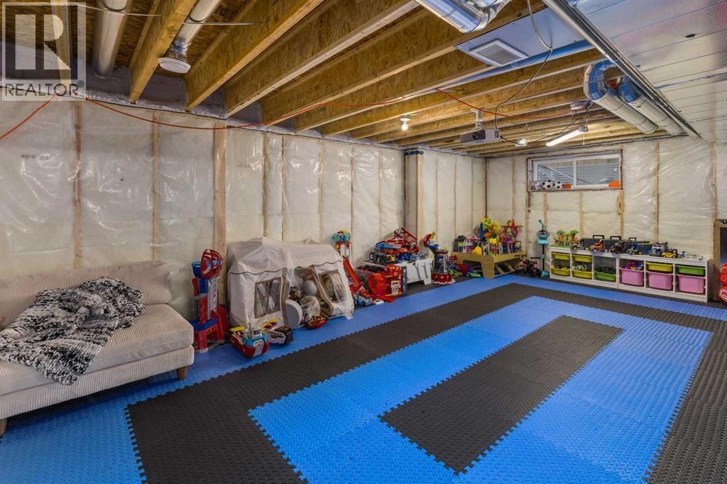 1595 Baywater Street SW — photo 34