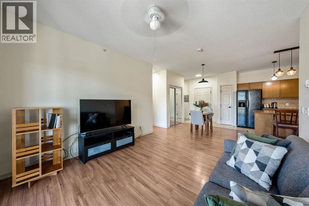 1402, 92 Crystal Shores Road — photo 7