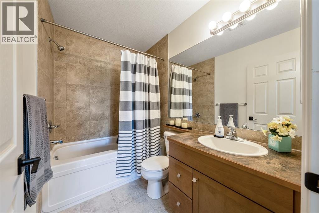 1402, 92 Crystal Shores Road — photo 15