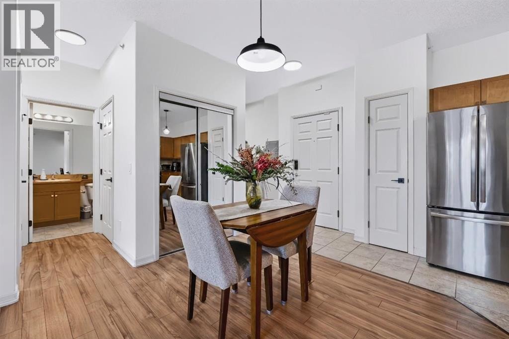 1402, 92 Crystal Shores Road — photo 4