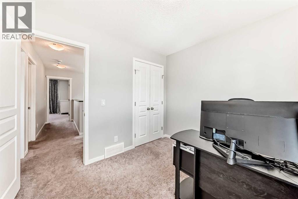 151 Copperpond Rise SE — photo 24