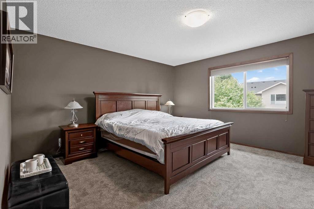 237 Brightonwoods Gardens SE — photo 12
