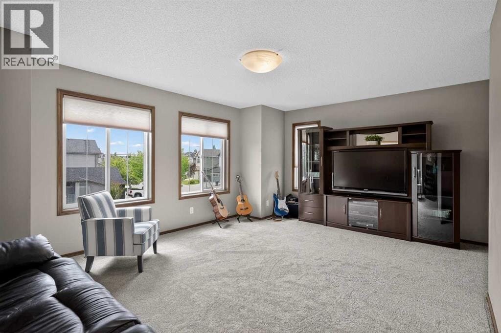 237 Brightonwoods Gardens SE — photo 11