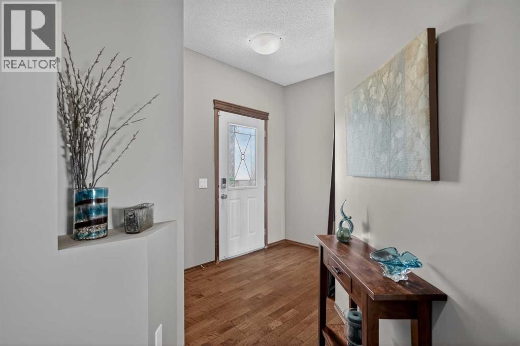 237 Brightonwoods Gardens SE — photo 4