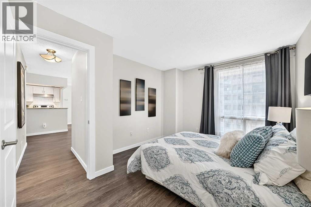 804, 1323 15 Avenue SW — photo 17