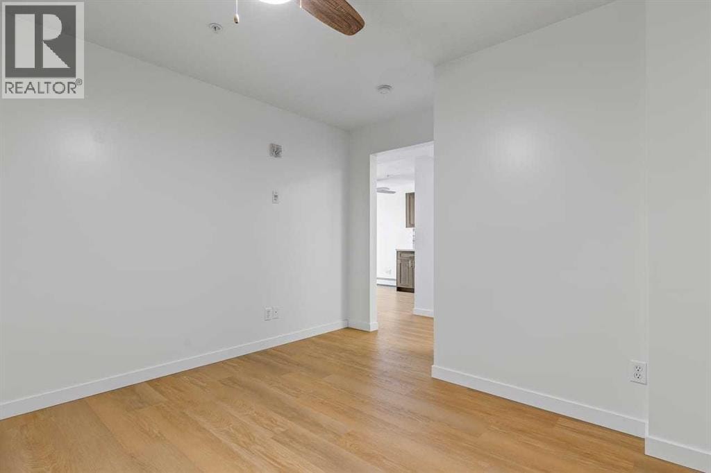 4205, 1620 70 Street SE — photo 14