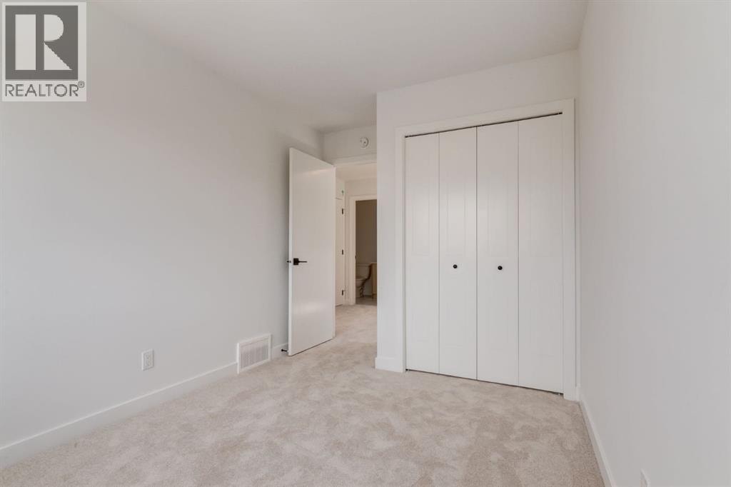 764 Sora Boulevard SE — photo 32