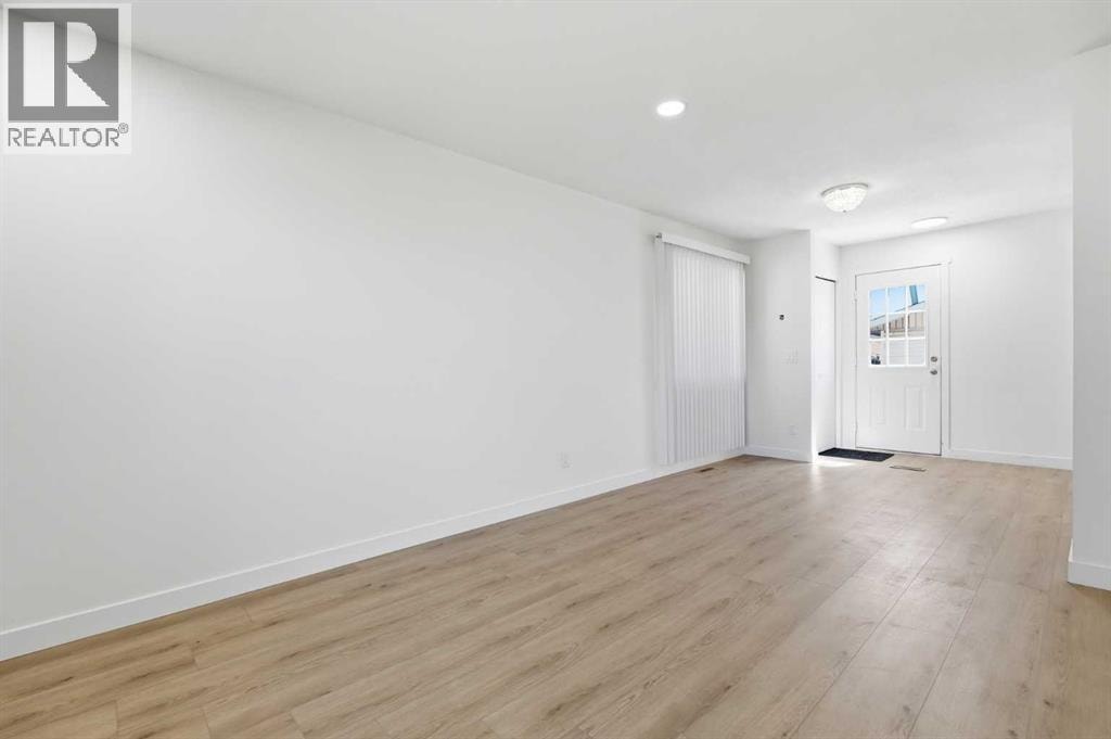 532 Rundleridge Drive NE — photo 5