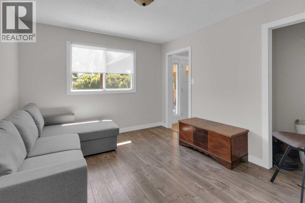 2 Crocus Crescent — photo 15