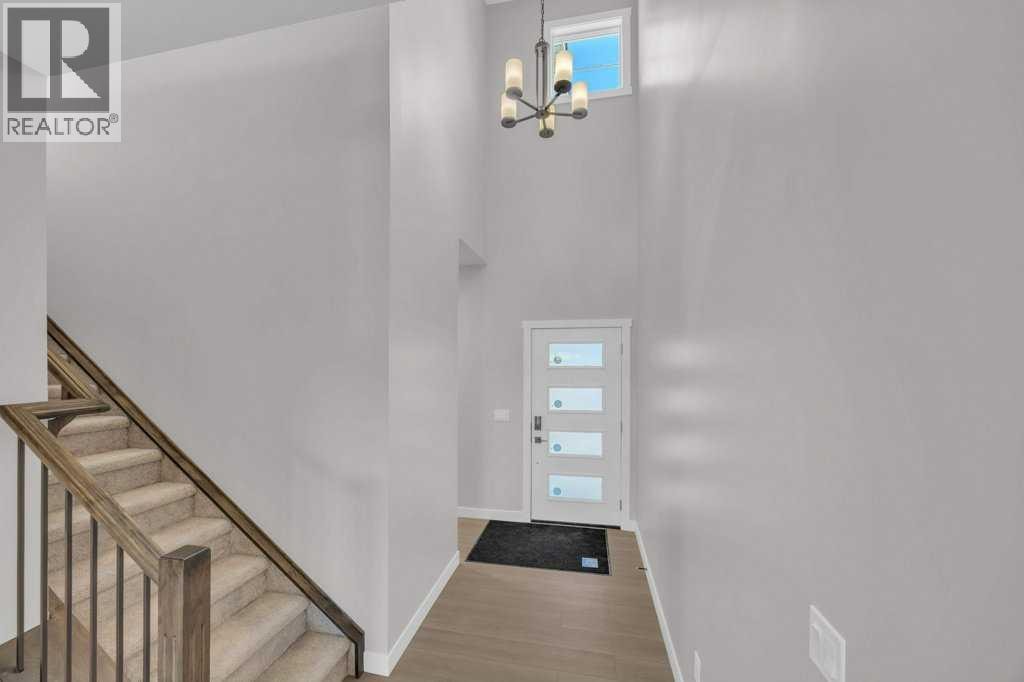 203 Homestead Common NE — photo 2