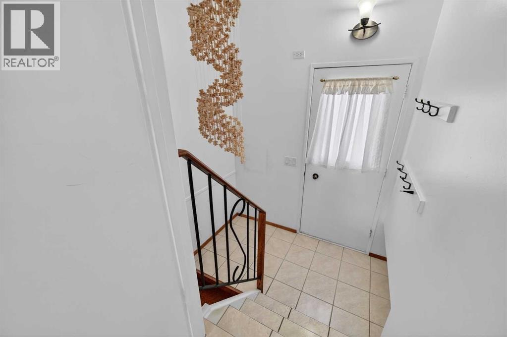6451 70 Street NW — photo 22