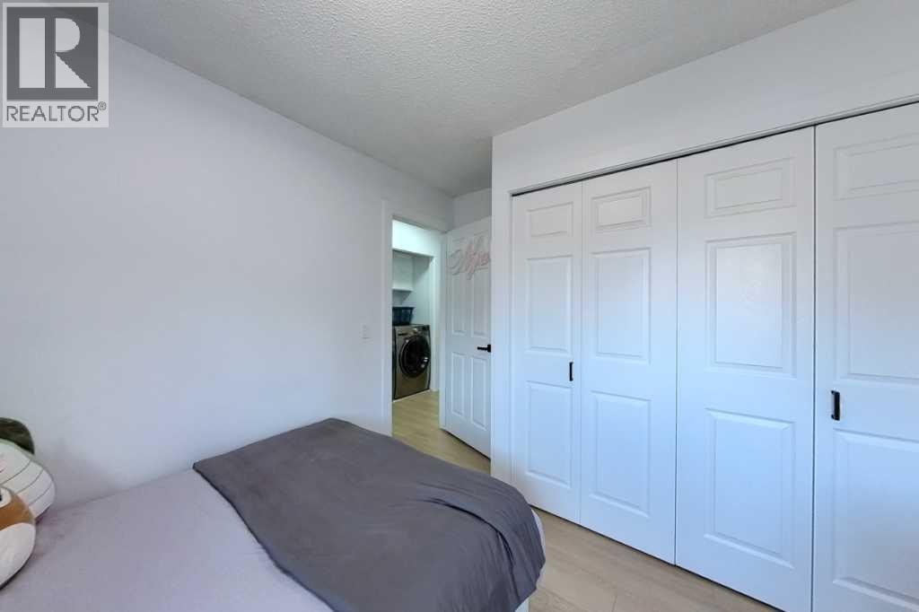 425, 3131 63 Avenue SW — photo 29