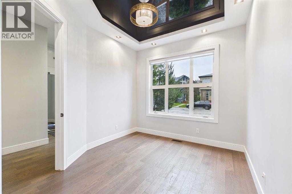 2430 28 Avenue SW — photo 15