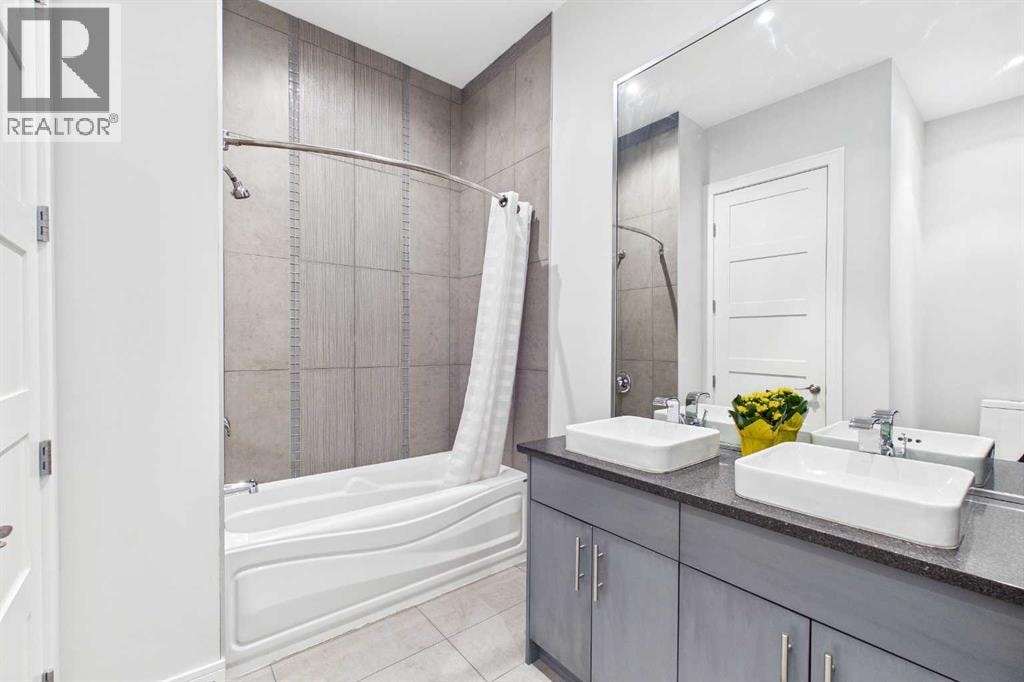 2430 28 Avenue SW — photo 33