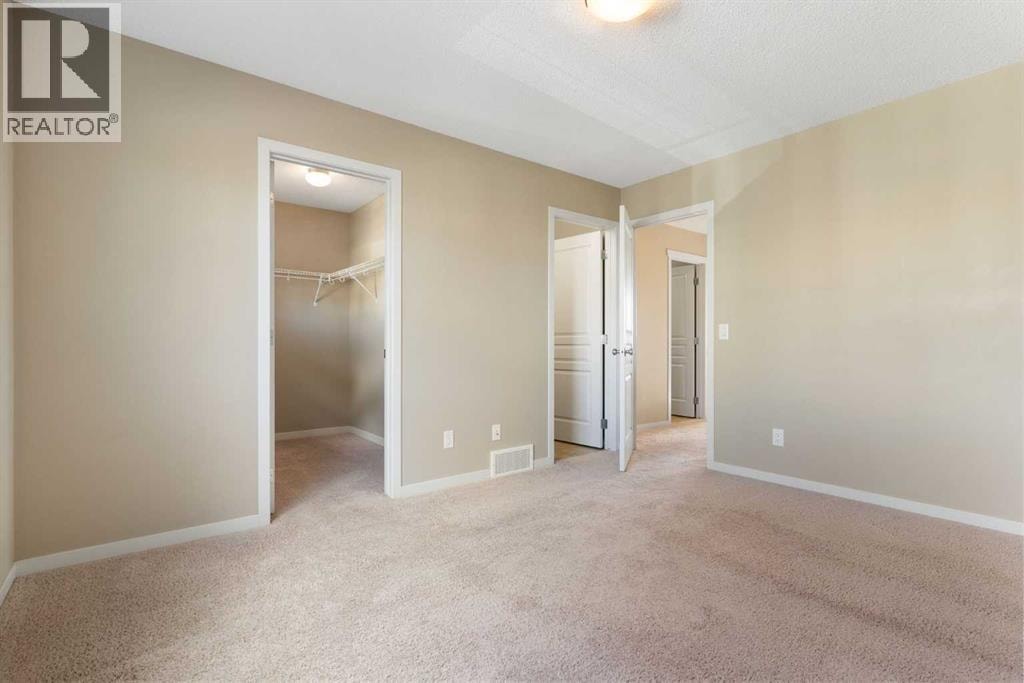 638 River Heights Crescent — photo 5