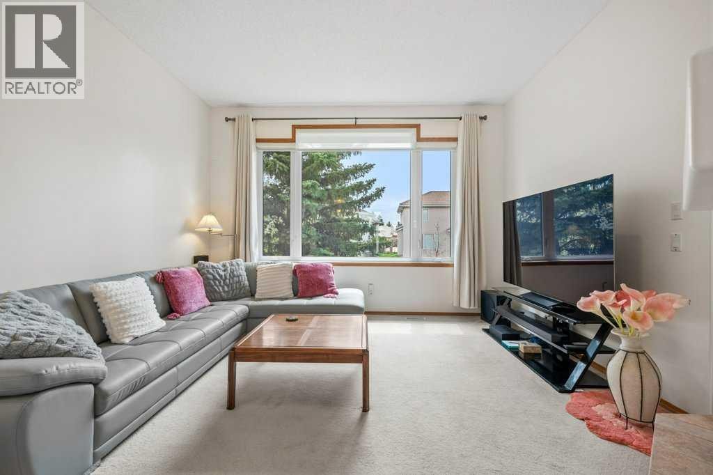 125 Woodpark Close SW — photo 13