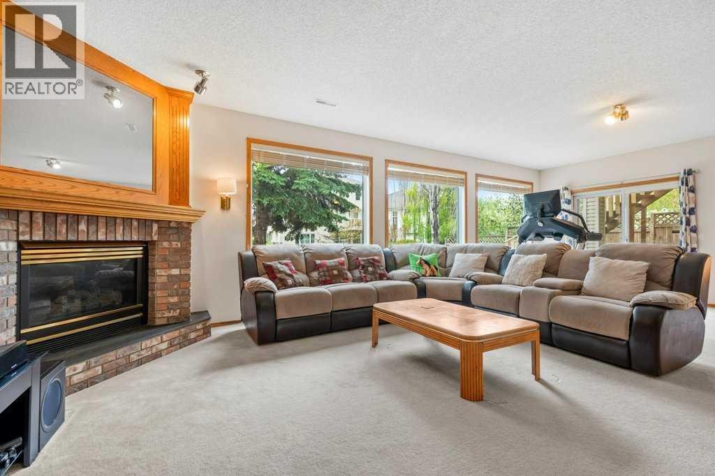 125 Woodpark Close SW — photo 31