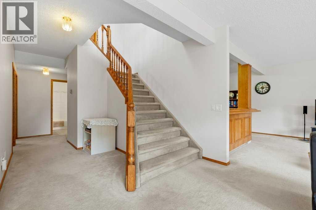 125 Woodpark Close SW — photo 34