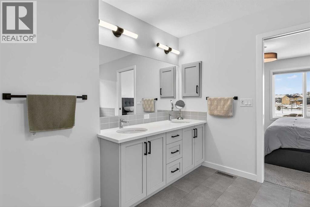 553 Baywater Manor SW — photo 29