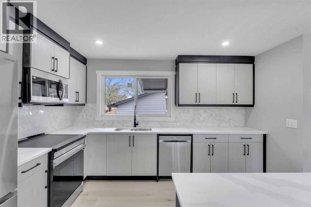 3211 60 Street NE — photo 10