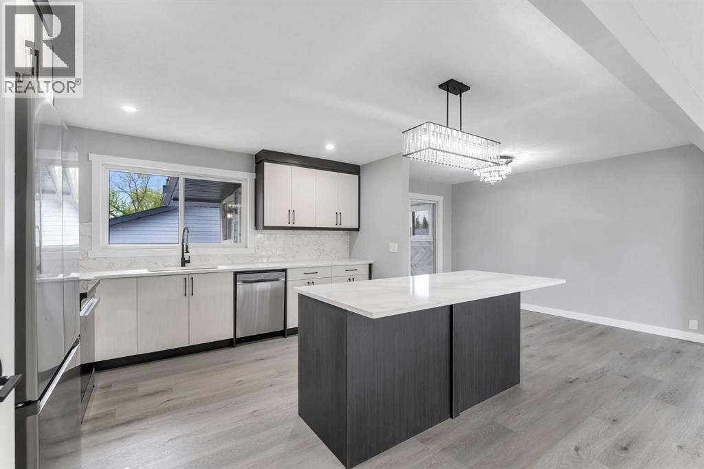 3211 60 Street NE — photo 11