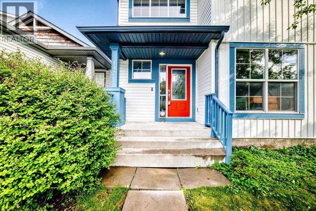 142 AUBURN BAY Heights SE — photo 3