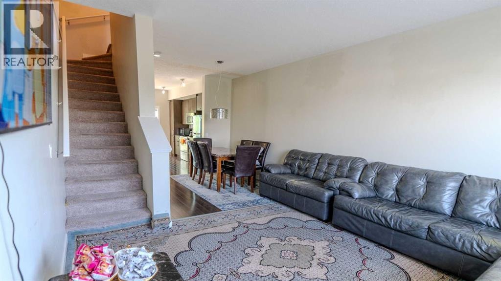 347 Taralake Way NE — photo 4