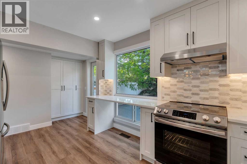 370 Brae Glen Crescent SW — photo 4