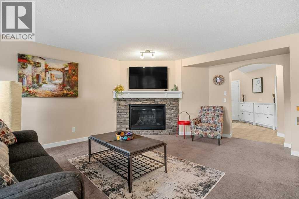 140 Panamount Circle NW — photo 6