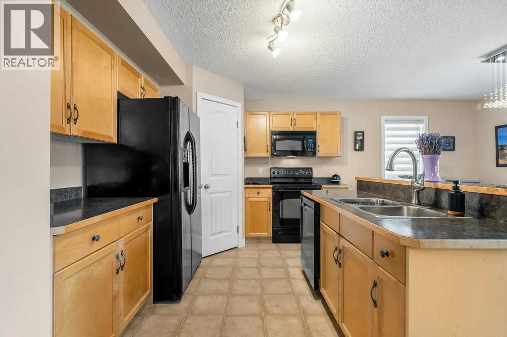 140 Panamount Circle NW — photo 10