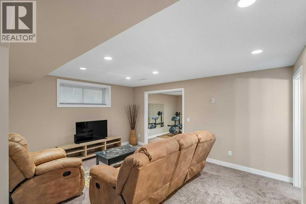 140 Panamount Circle NW — photo 32