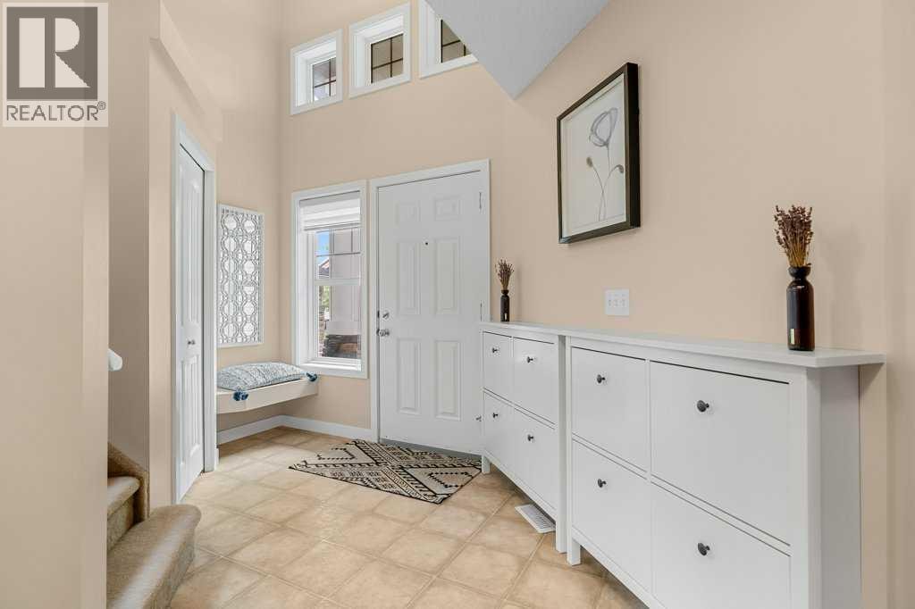 140 Panamount Circle NW — photo 3