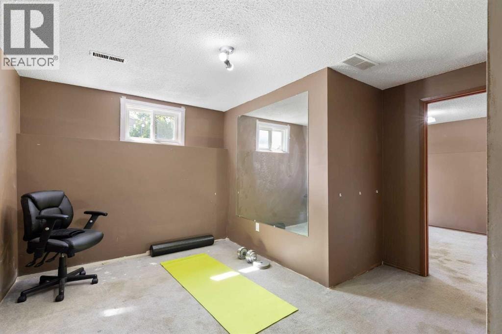 1016 Hunterdale Place NW — photo 23