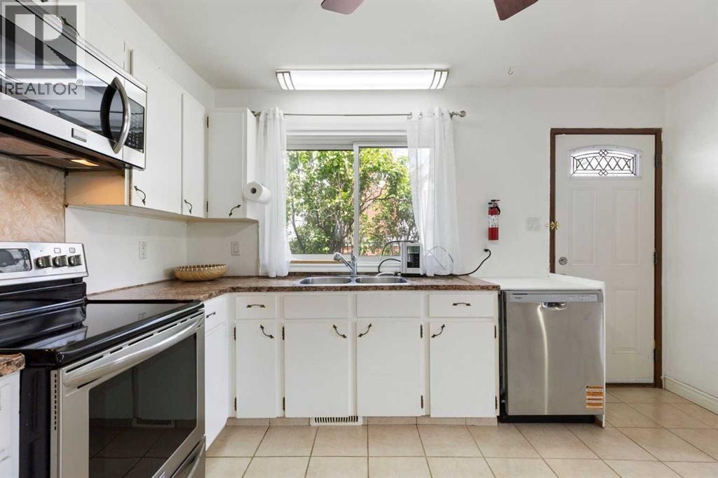 1016 Hunterdale Place NW — photo 8