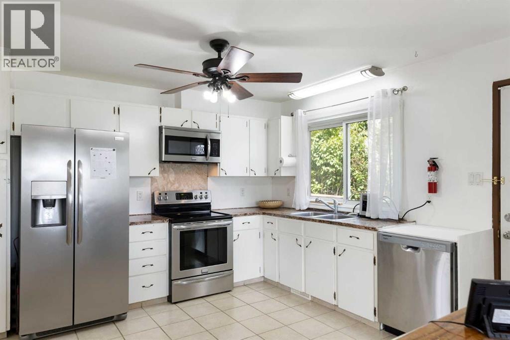 1016 Hunterdale Place NW — photo 9