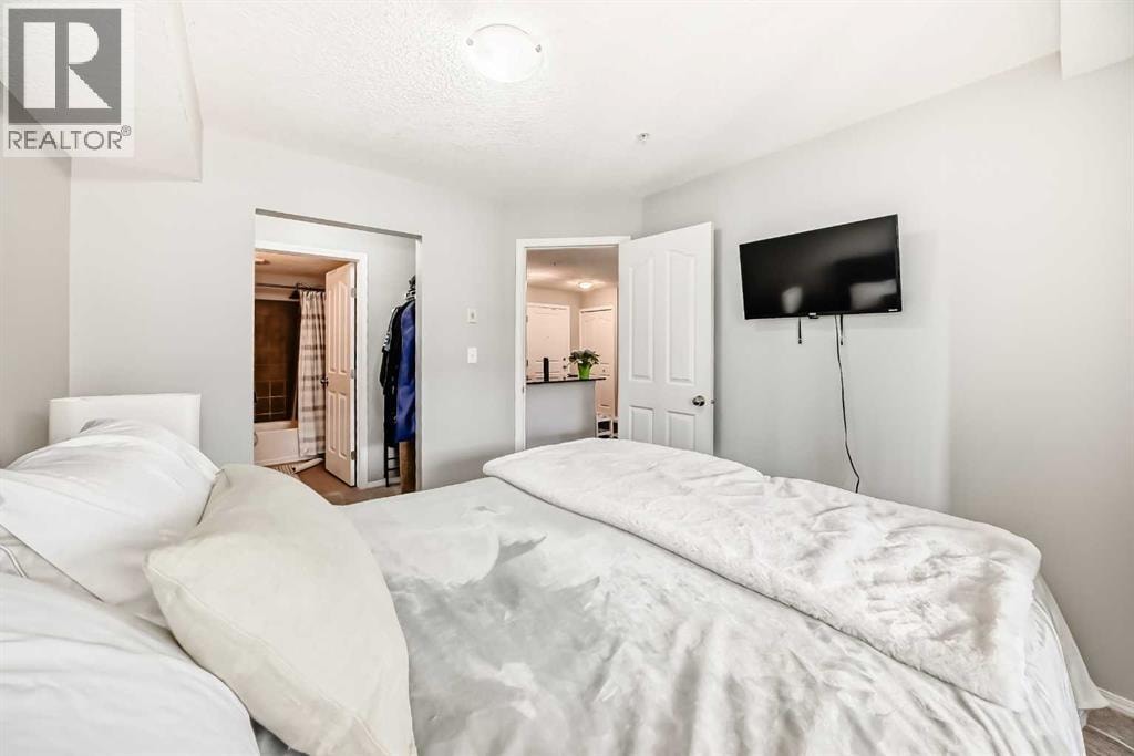 1305, 403 Mackenzie Way SW — photo 18
