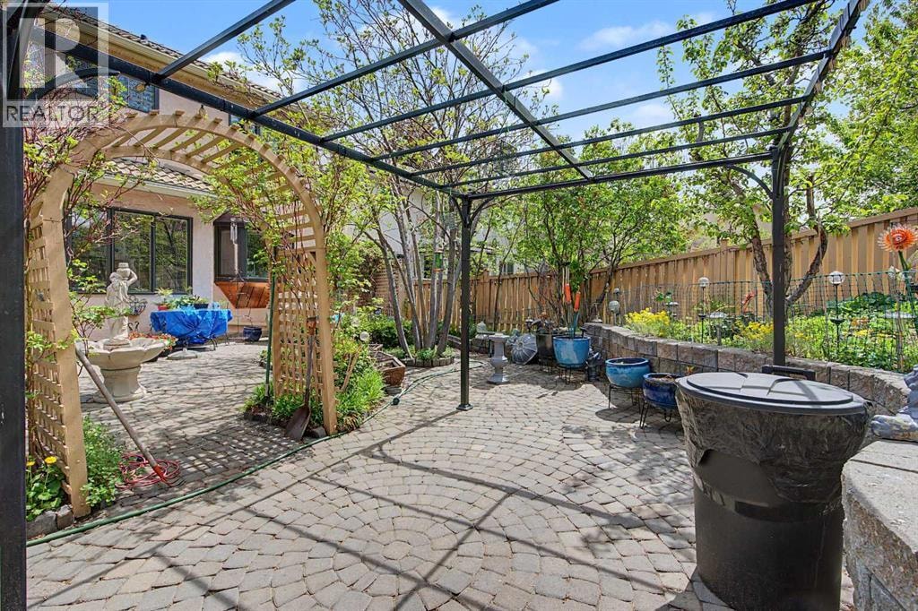 2020 Sirocco Drive SW — photo 42