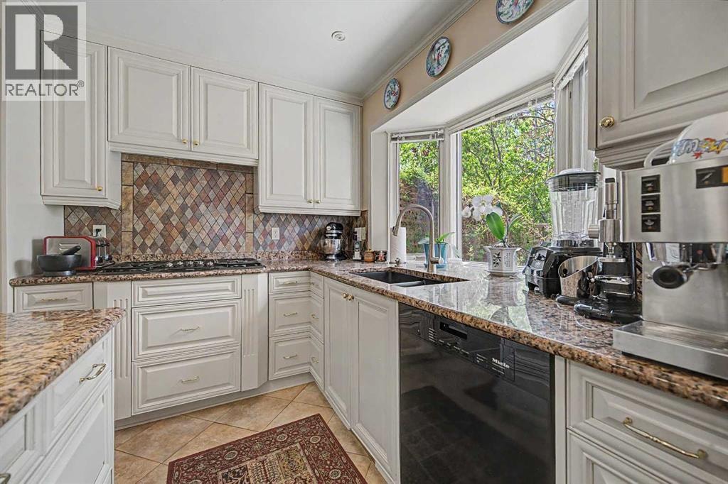 2020 Sirocco Drive SW — photo 13