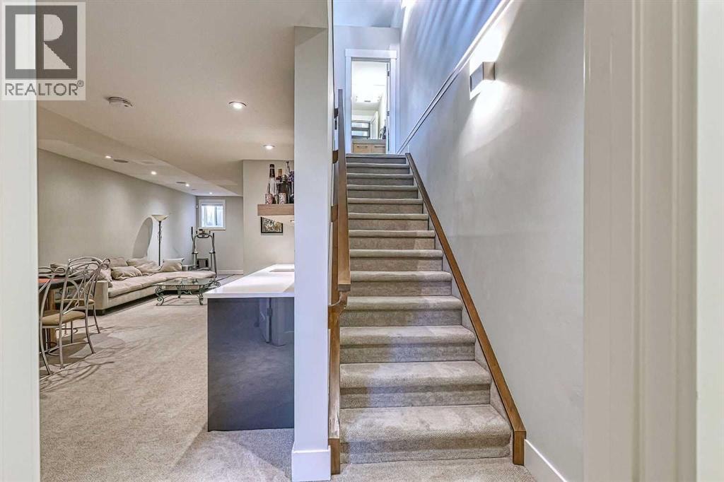 2418 24A Street SW — photo 35
