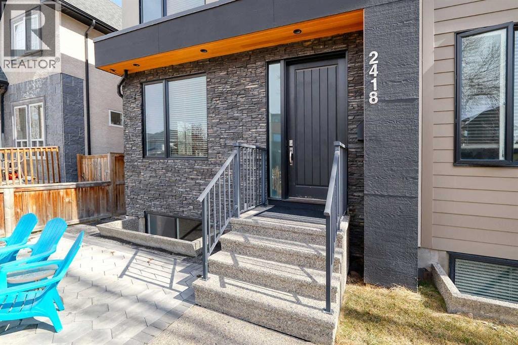 2418 24A Street SW — photo 4