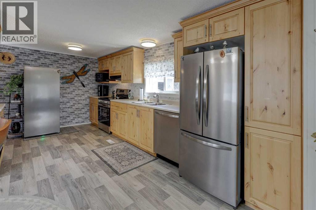 256 Burroughs Circle NE — photo 3