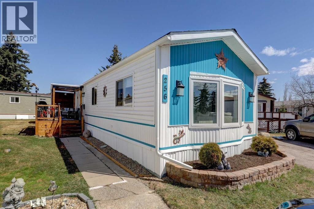 256 Burroughs Circle NE — photo 23