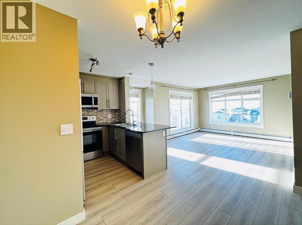6413, 155 Skyview Ranch Way NE