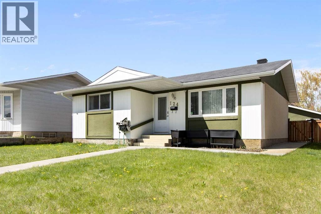 124 Maitland Drive NE — photo 38