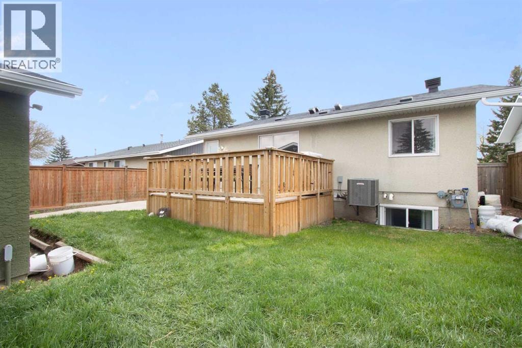 124 Maitland Drive NE — photo 32