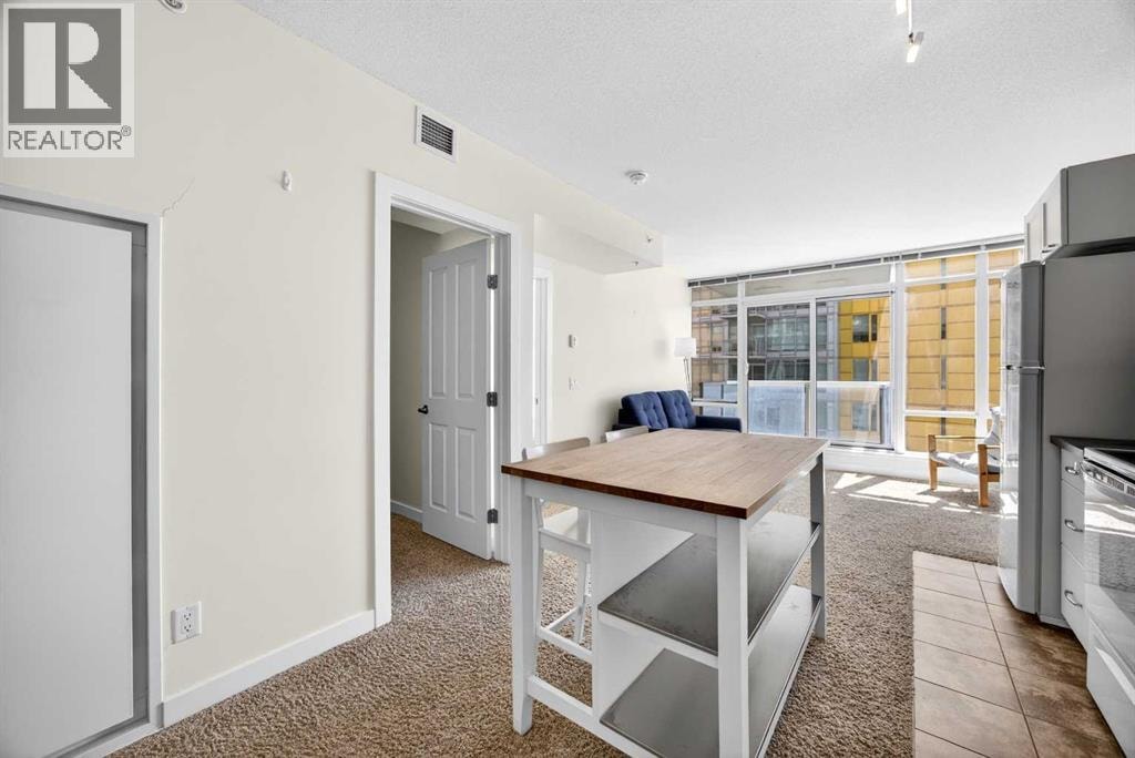 704, 3830 Brentwood Road NW — photo 11
