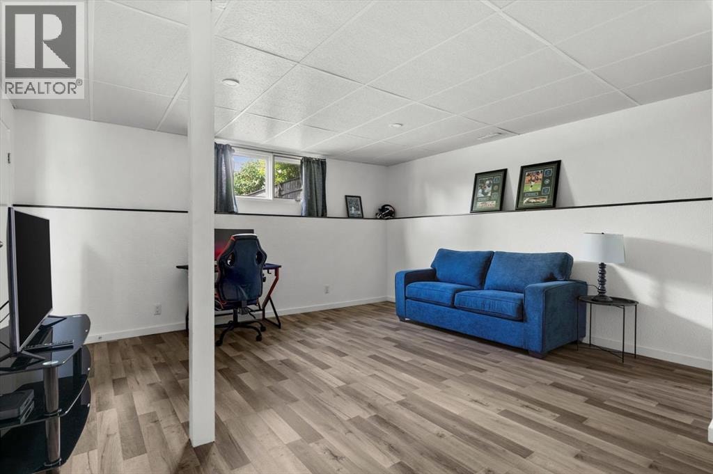 24 Midglen Drive SE — photo 32