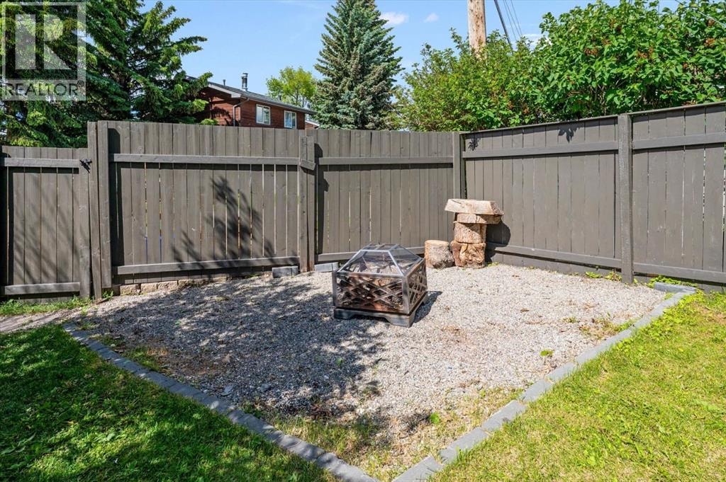 24 Midglen Drive SE — photo 40