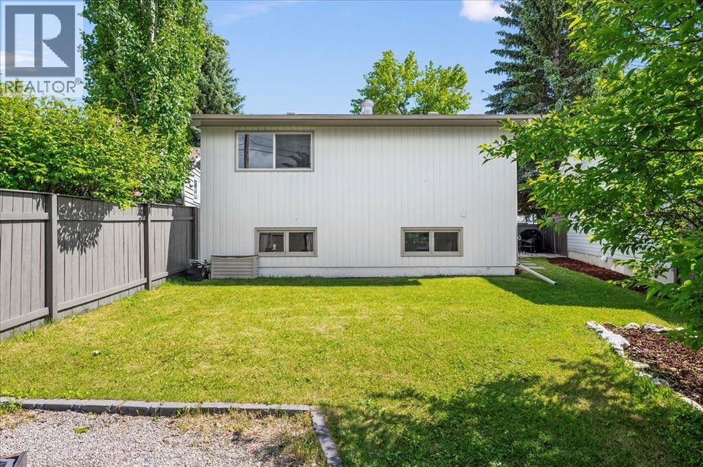 24 Midglen Drive SE — photo 41