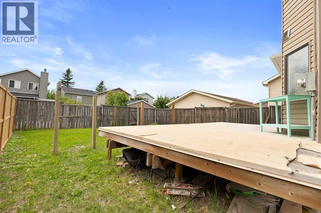84 Martindale Close NE — photo 4
